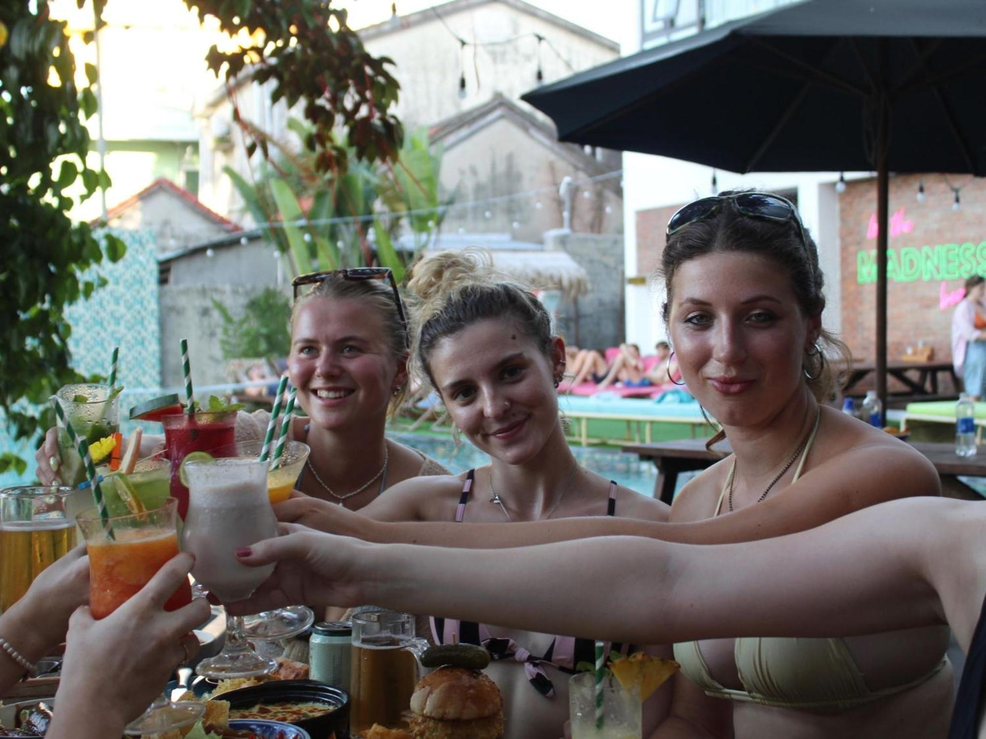 Mad Monkey Hoi An Exterior foto